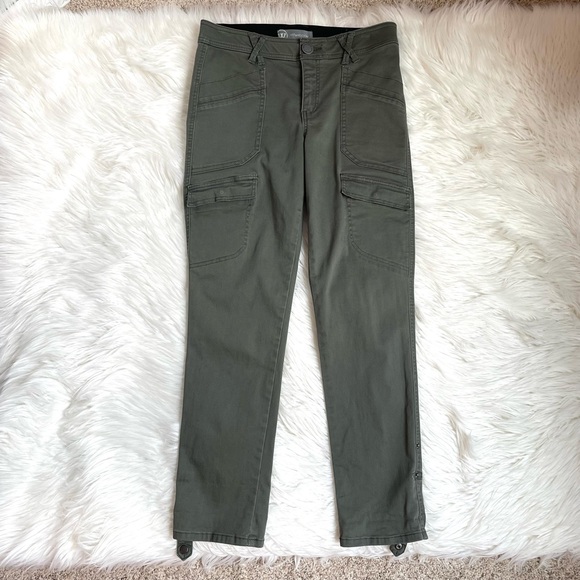 Wit & Wisdom Lilly Pad Green Roll Tab Cargo Pants - Picture 4 of 16